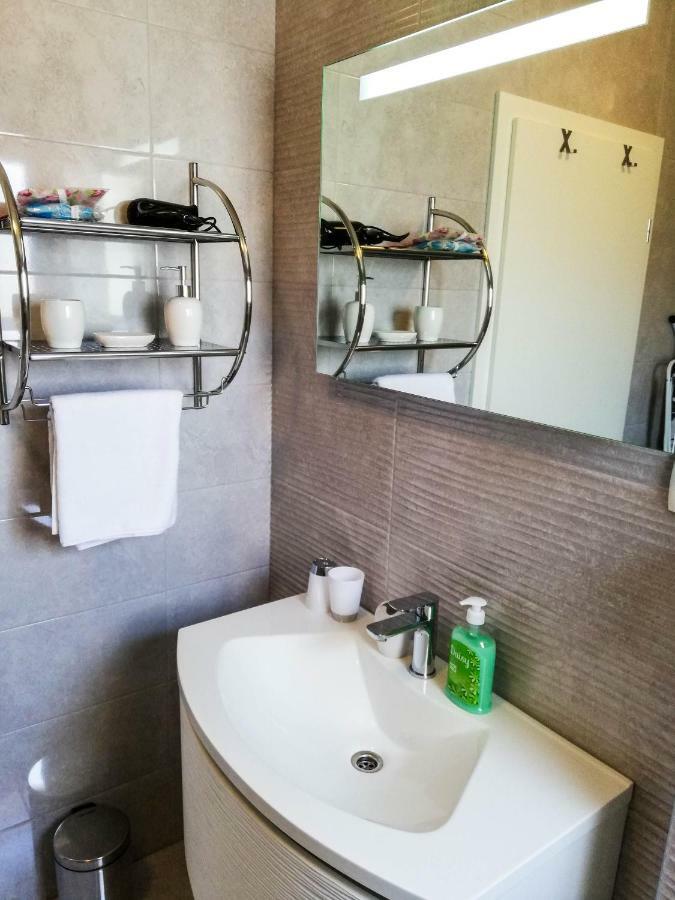 Apartment Sara Каштела Экстерьер фото