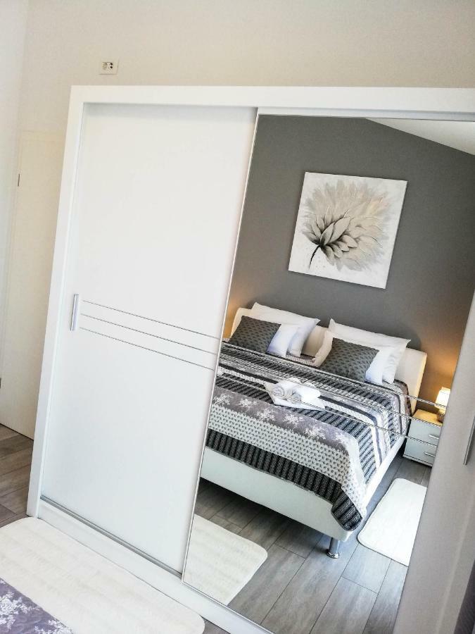 Apartment Sara Каштела Экстерьер фото